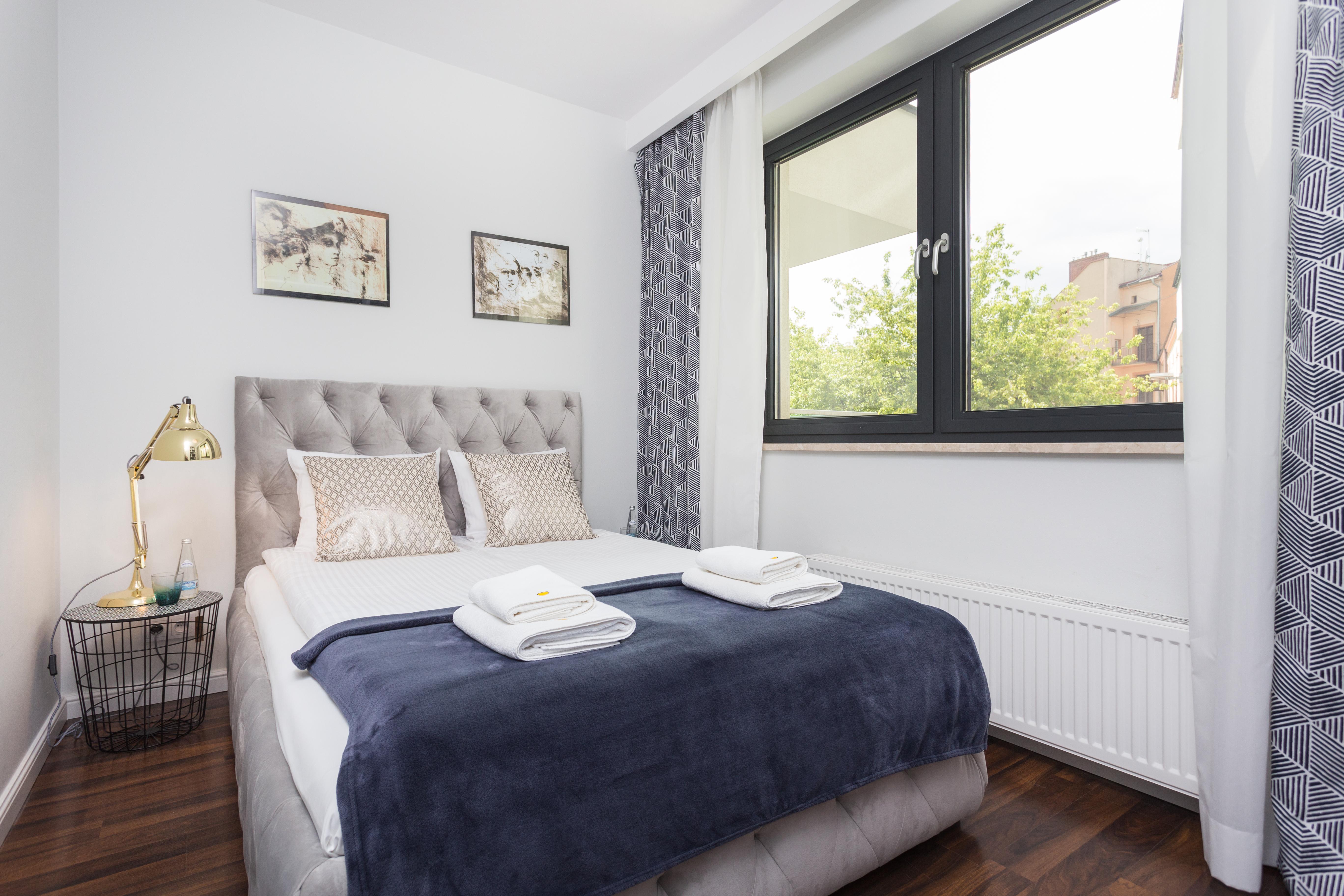 Inpoint With Parking Available 3*