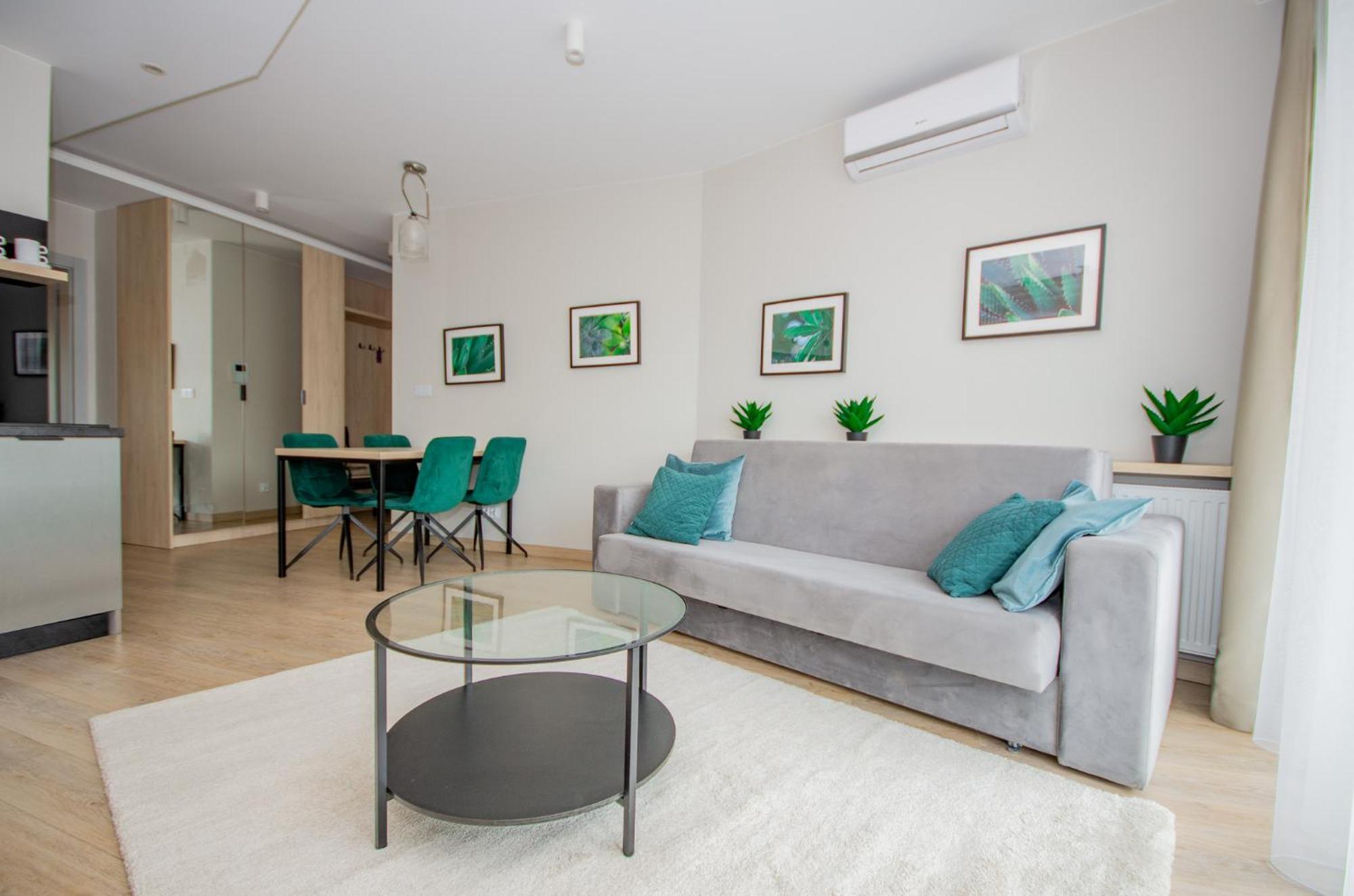 Inpoint With Parking Available 3* Krakau